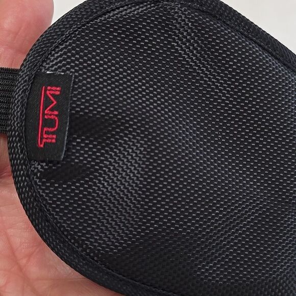 TUMI TRAVEL MINI BAG SET - Picture 4 of 7